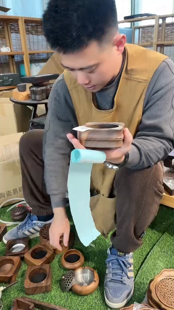 【闪购商品】瑕疵样品611竹节香炉胡桃木