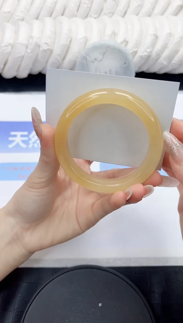 未镶嵌手镯石英质玉68-56.8