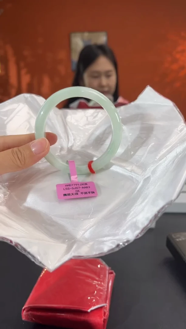 未镶嵌手镯翡翠13