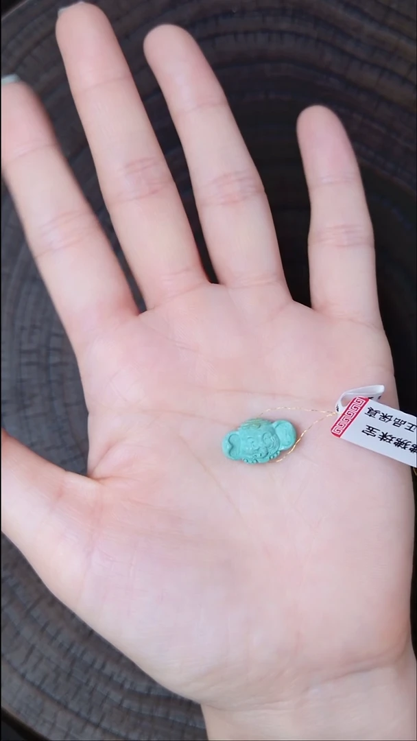 未镶嵌绿松石颈饰吊坠