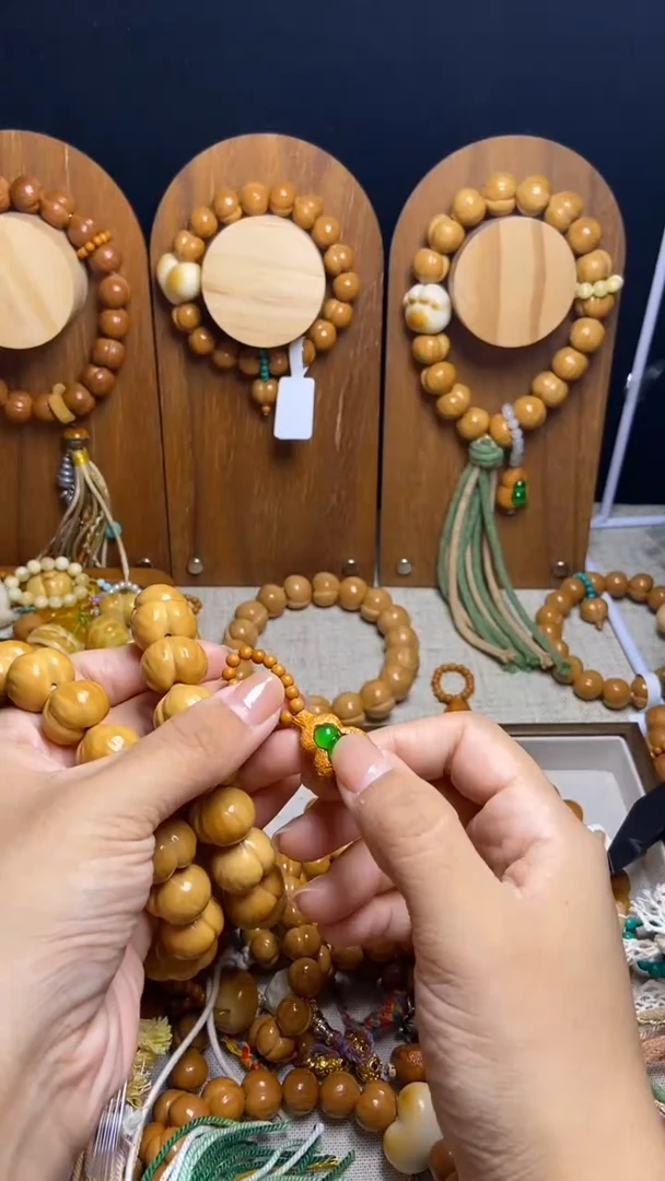 手串猴头核桃仙****?橄榄壳檀木葫芦吊坠