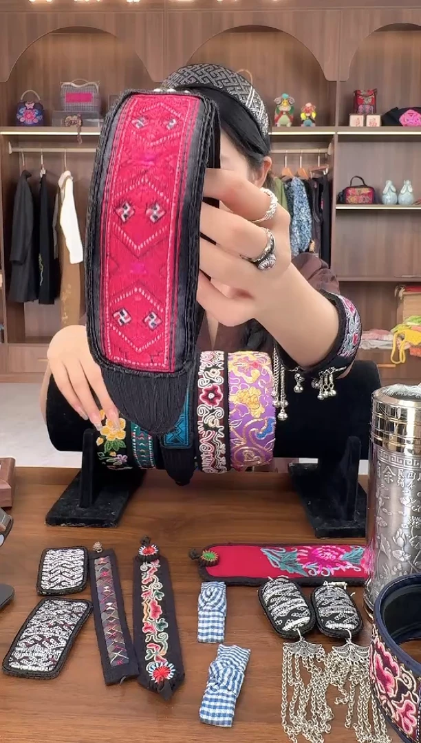 刺绣扶光苗绣传承L30