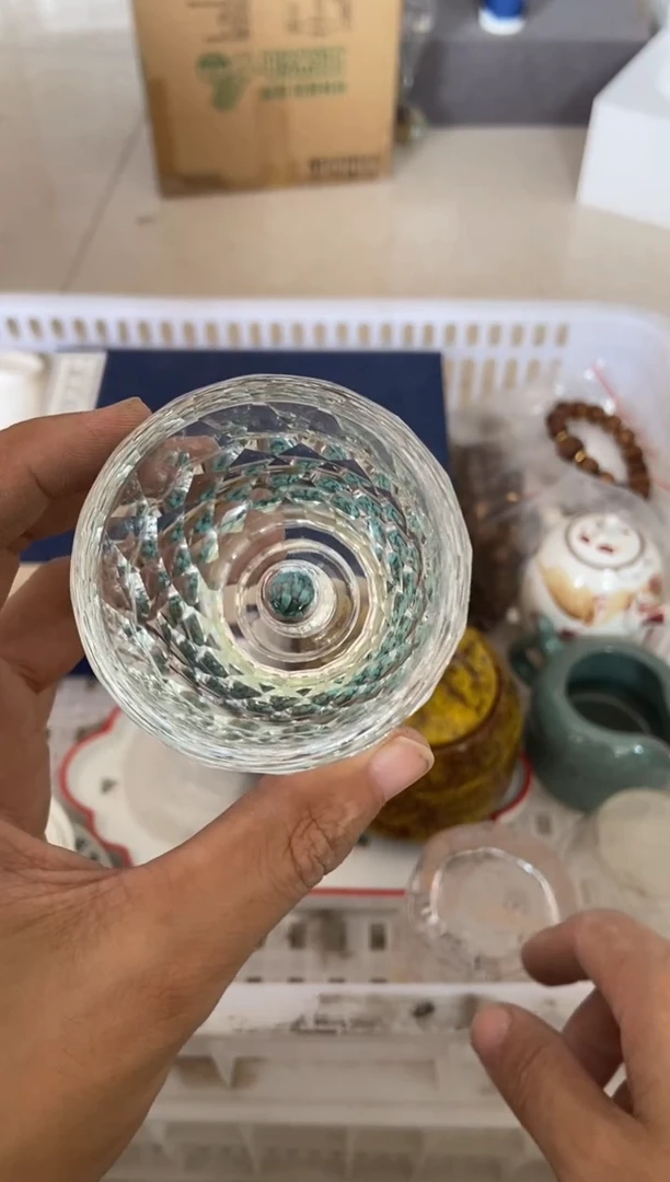 无运费险有瑕疵的摄影的产品有使用过的痕迹有点脏介意勿拍