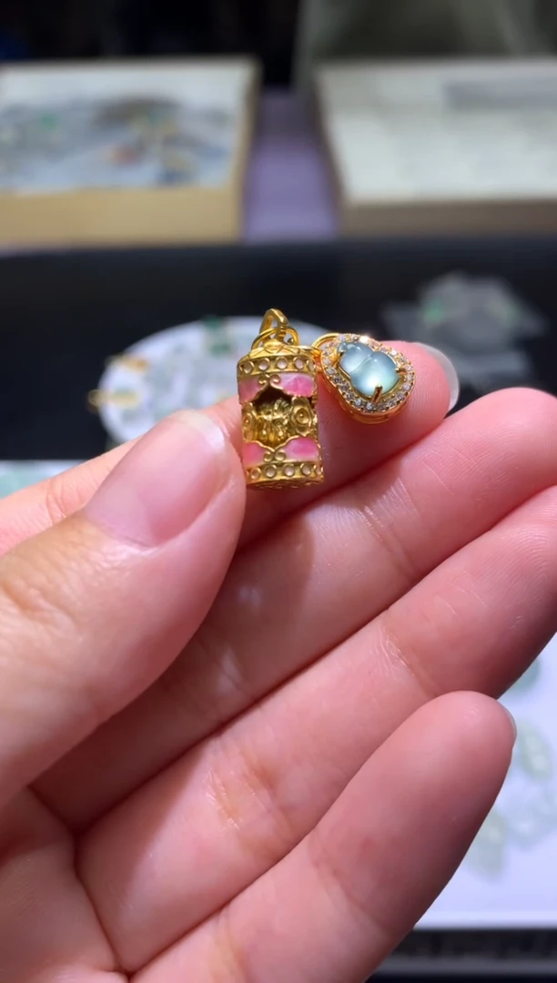 颈饰未镶嵌翡翠净货