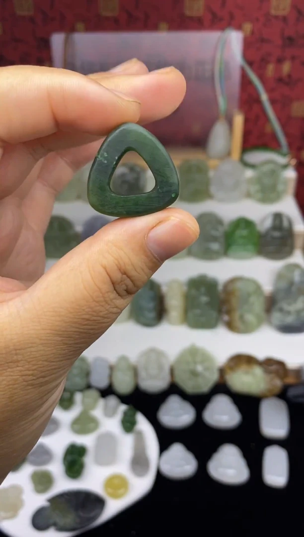 颈饰未镶嵌和田玉和田玉吊坠 无顶珠