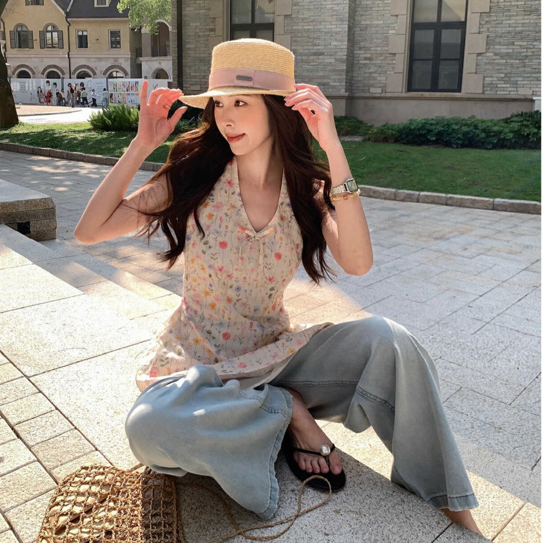 夏季复古甜美纯欲外穿碎花小众设计感时尚无袖通勤挂脖背心小衫