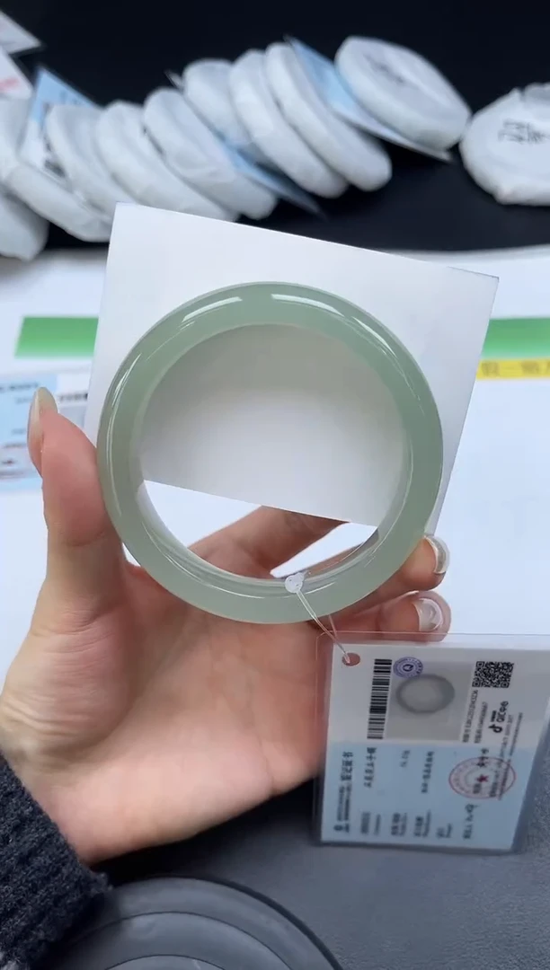 未镶嵌手镯石英质玉082-58