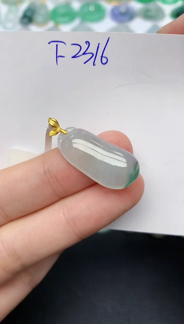 颈饰18K金镶嵌翡翠天然缅甸A货翡翠百元以上9元证书费自理