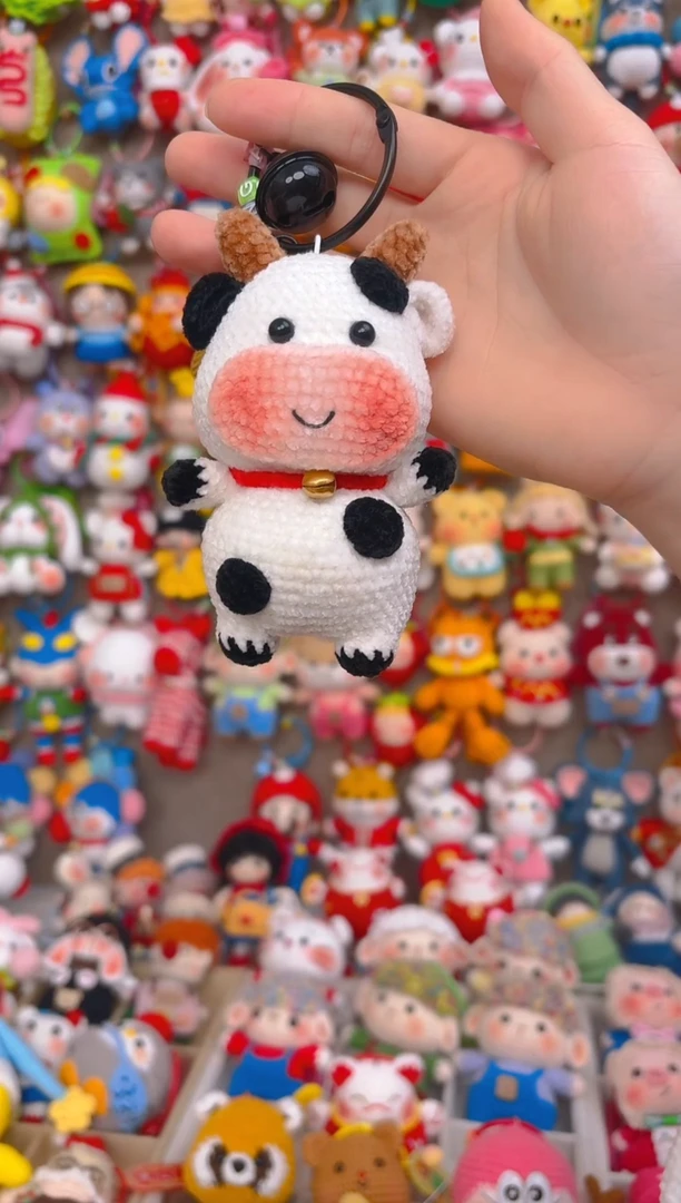 纯手工制作毛线钩织成品奶牛