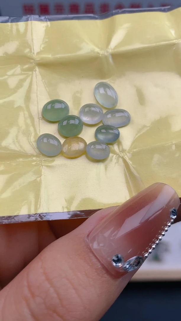 翡翠裸石天然翡翠蛋面28