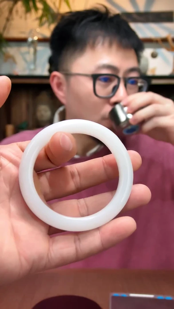 未镶嵌手镯和田玉02和田玉手镯XE37019