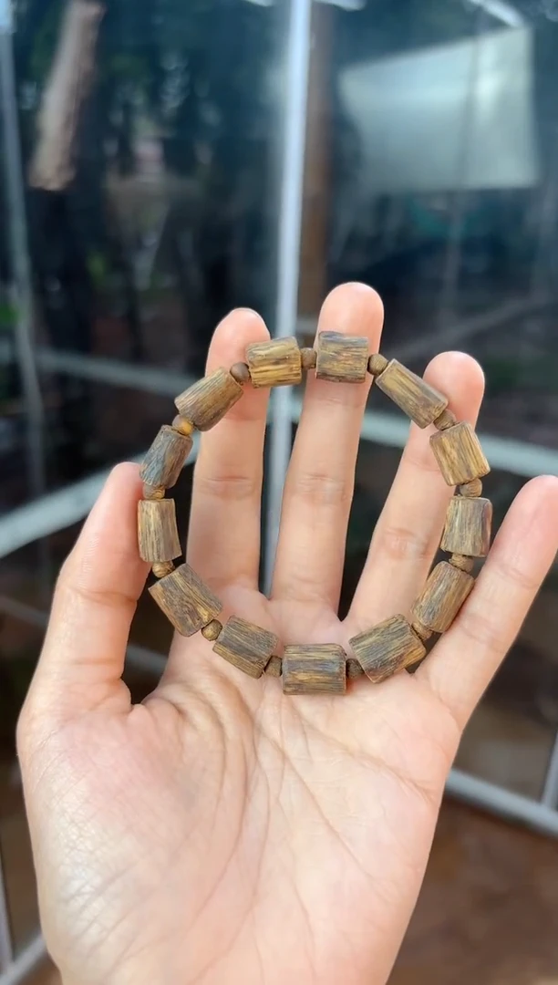 手串沉香海南莺歌绿棋随型单圈老料7g多样性发货