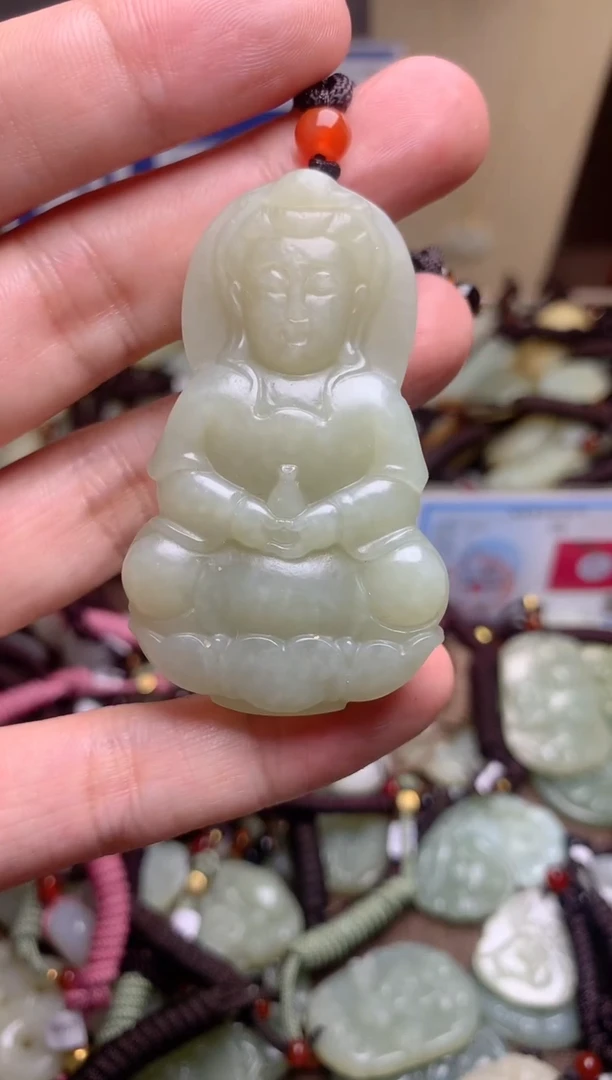 颈饰未镶嵌和田玉1
