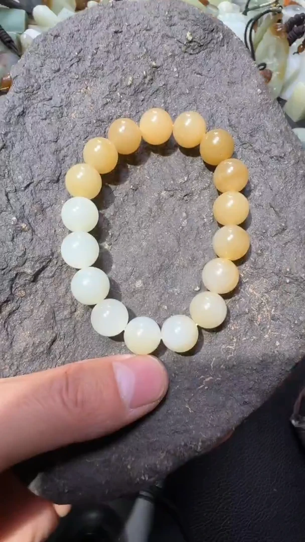 未镶嵌手链和田玉手串