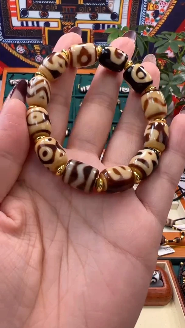 玛瑙/玉髓（覆膜）颈饰合金55.（微瑕）