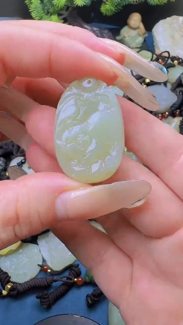 和田玉未镶嵌颈饰9