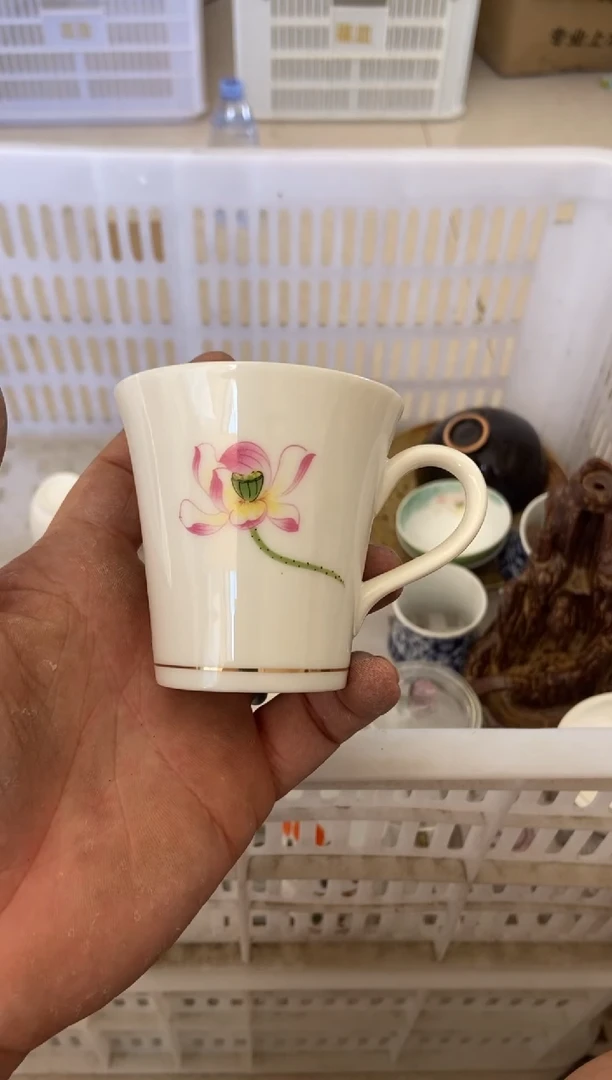 无运费险有瑕疵的摄影的产品有使用过的痕迹有点脏介意勿拍