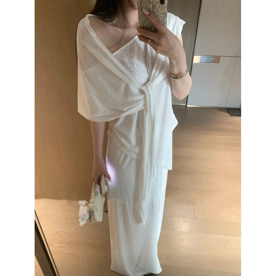 白开水 2025舒服系五一出行穿搭舒适套装T恤+半身裙+披肩三件套装