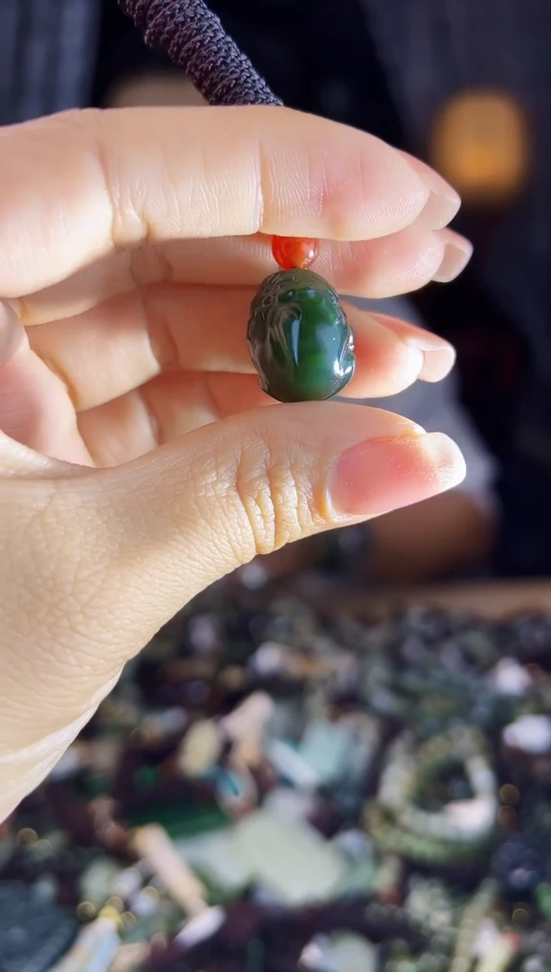 未镶嵌和田玉挂件1