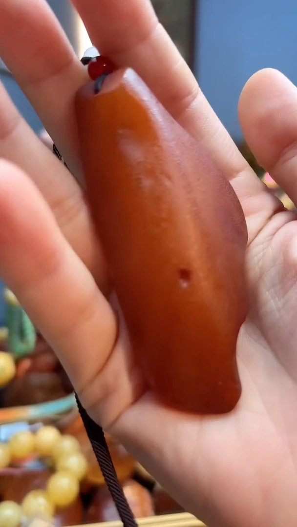琥珀颈饰未镶嵌吊坠