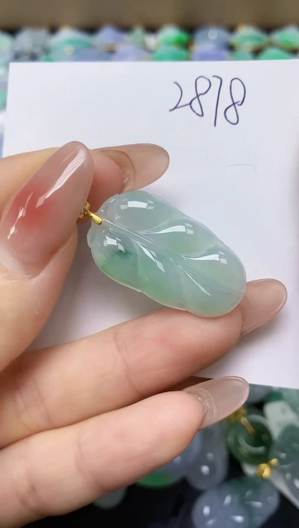 翡翠未镶嵌颈饰 天然缅甸翡翠A货