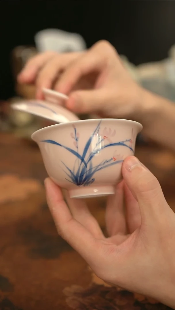 摩吉陶陶闪拍链接 手绘粉色二才盖碗