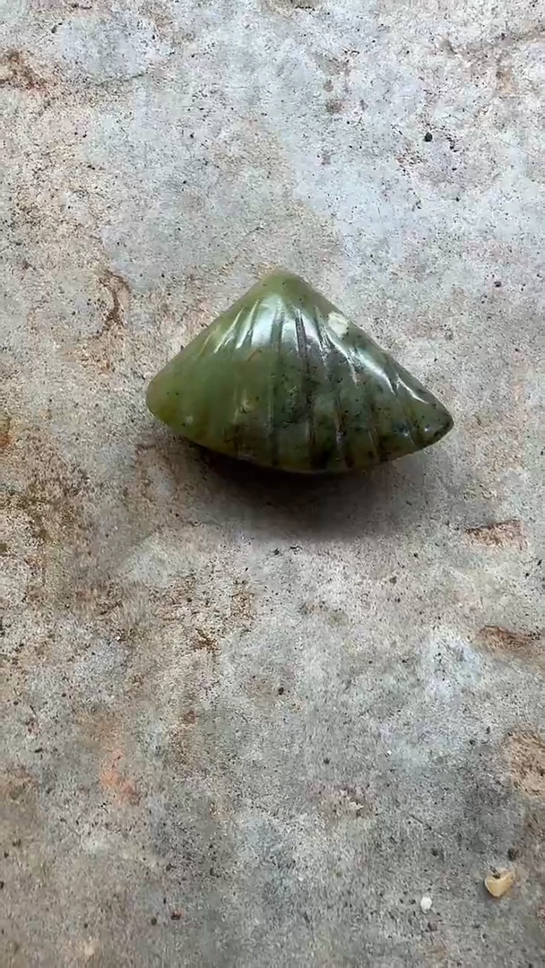 未镶嵌和田玉挂件摆件