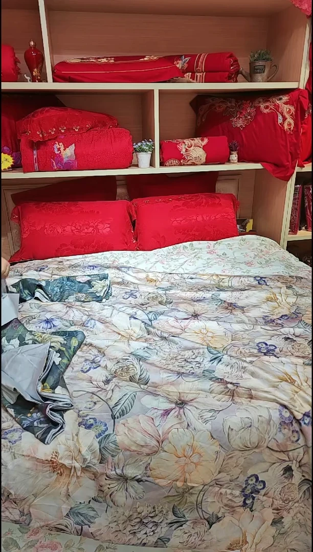 银鼠毛天丝棉被套1.55*2.1印花面天丝棉，一面全棉