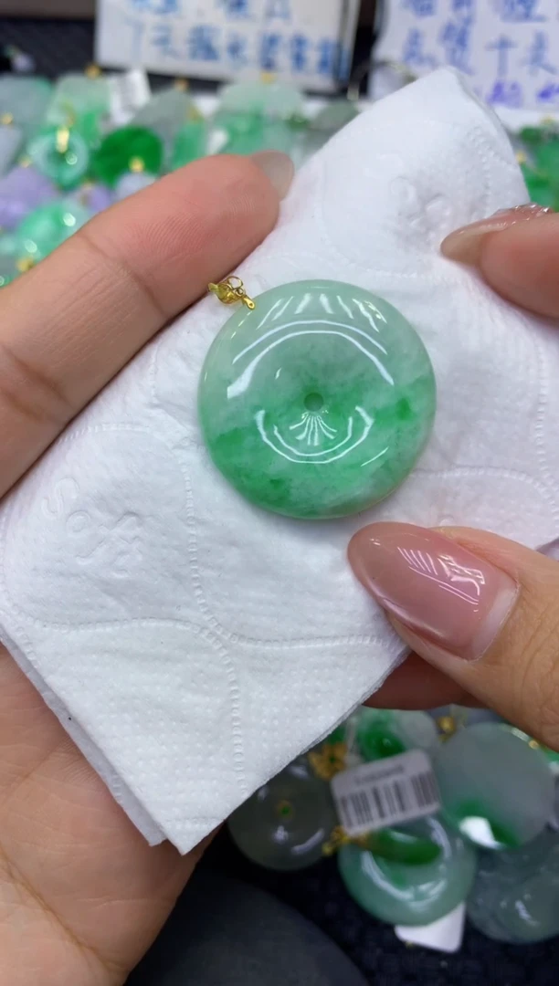 颈饰18K金镶嵌翡翠天然缅甸A货翡翠