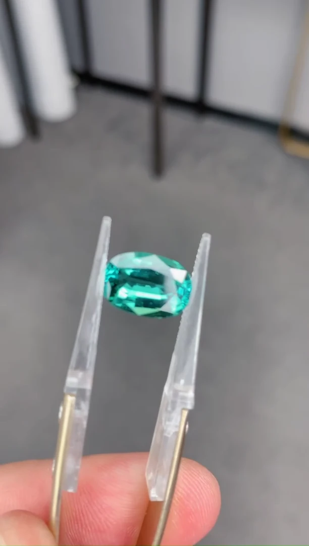未镶嵌裸石碧玺4ct lagoon碧玺