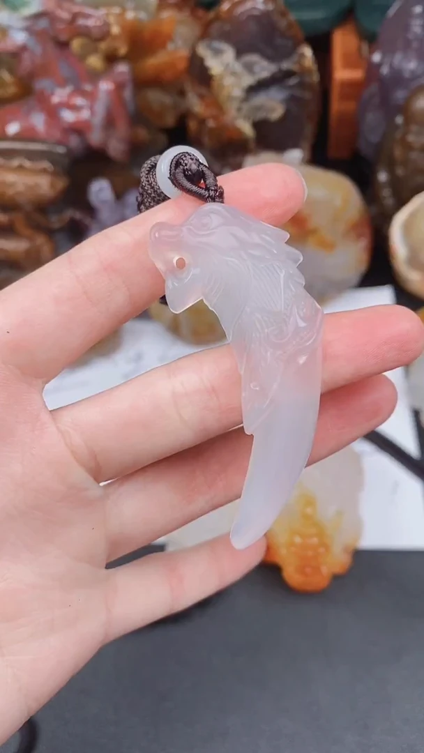 未镶嵌颈饰玛瑙/玉髓AA