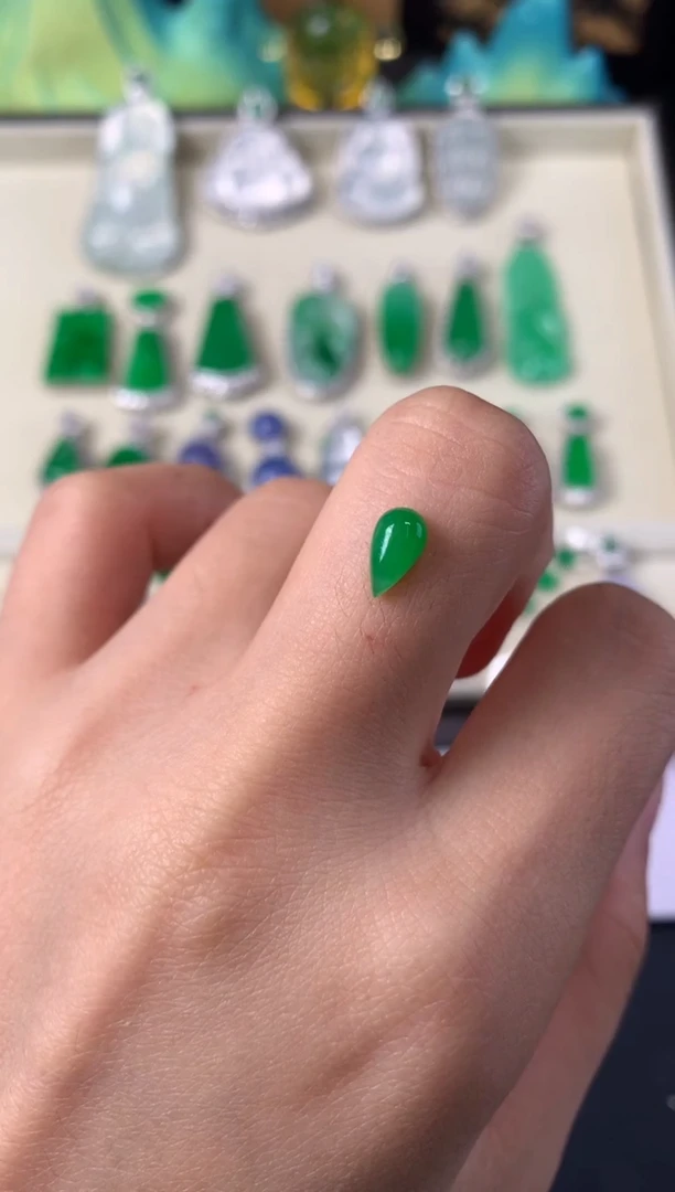 未镶嵌定制翡翠裸石（镶嵌定制）