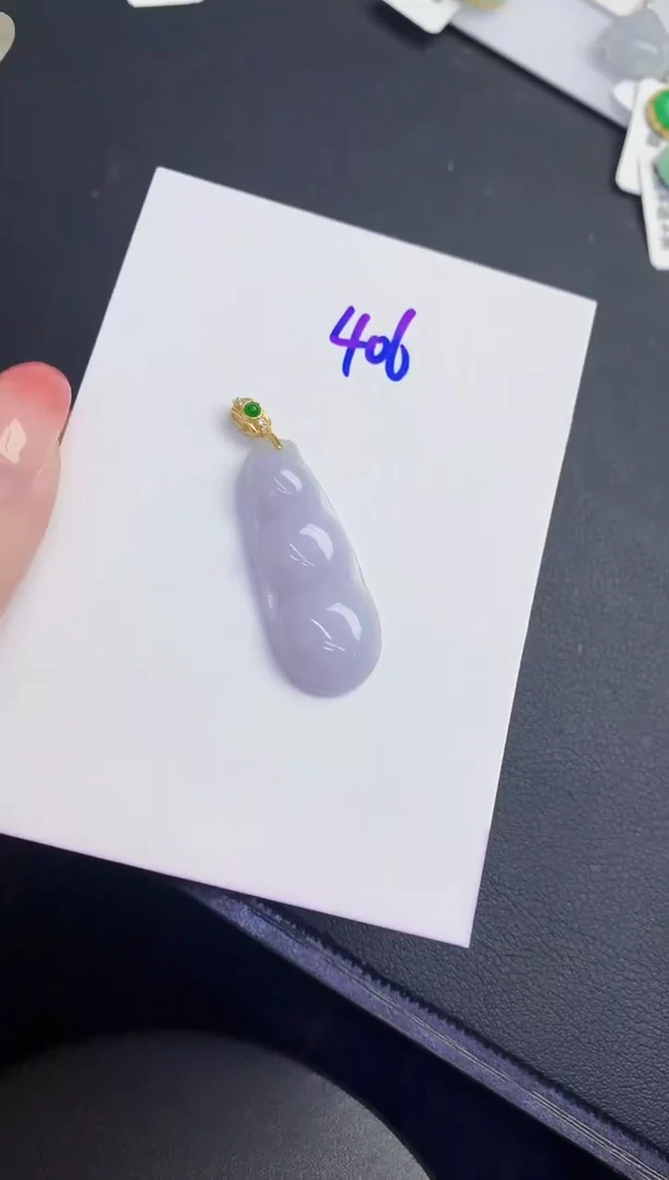 翡翠未镶嵌颈饰缅甸天然翡翠A货