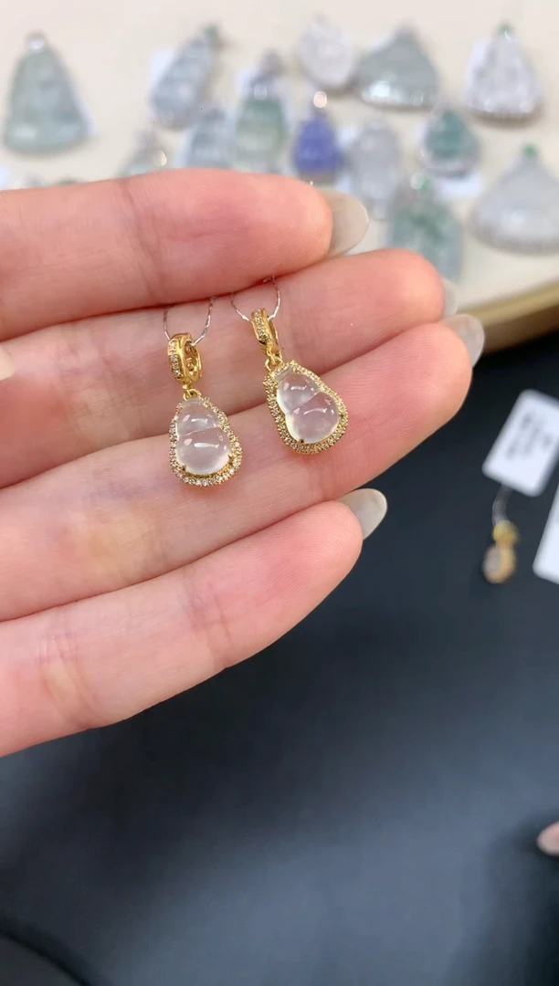 【闪购商品】翡翠吊坠(不含链)18K金镶嵌A629|1380|(多样性发)