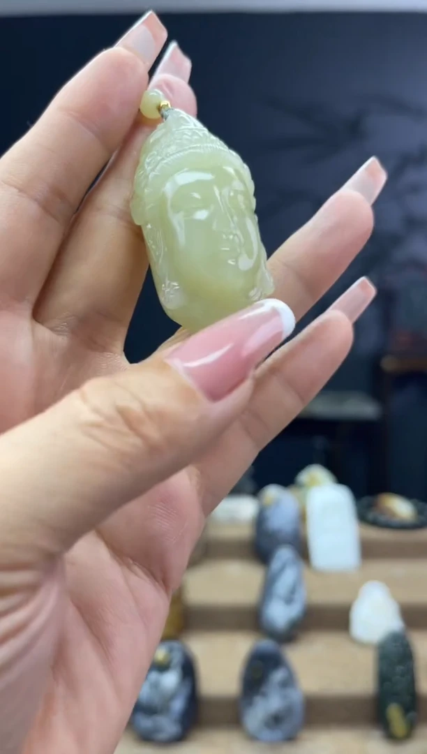 颈饰未镶嵌和田玉1