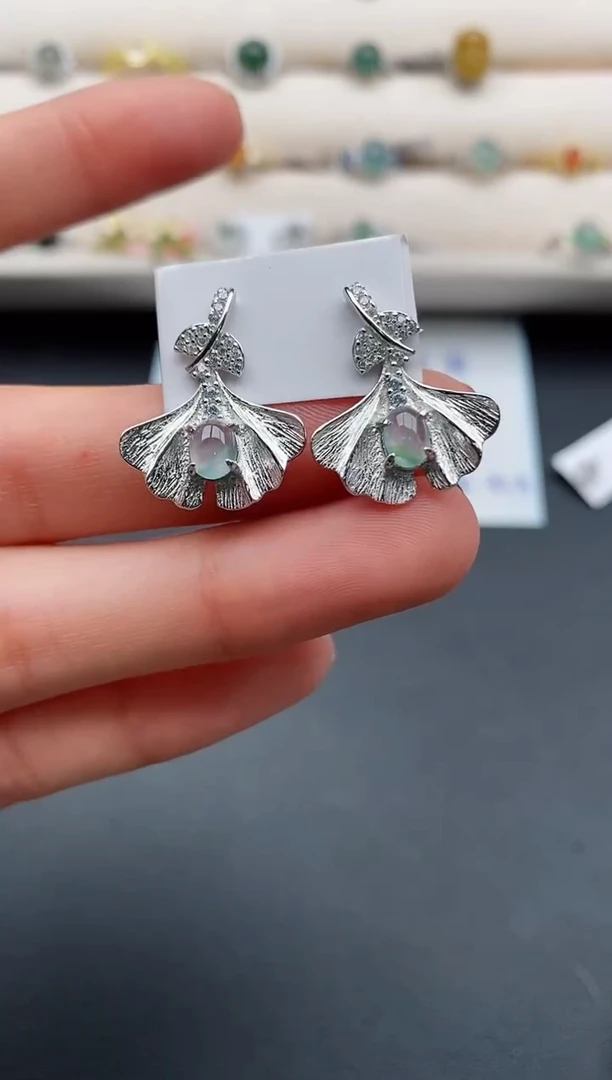 银S925镶嵌戒指翡翠66666666+4