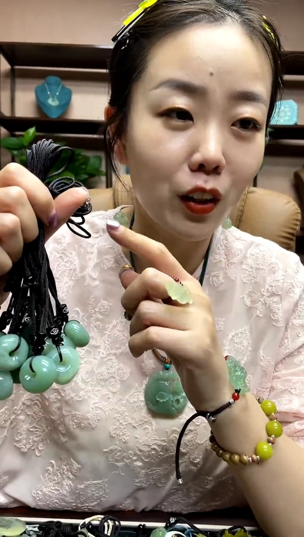 岫玉未镶嵌吊坠多样性发货其中发一