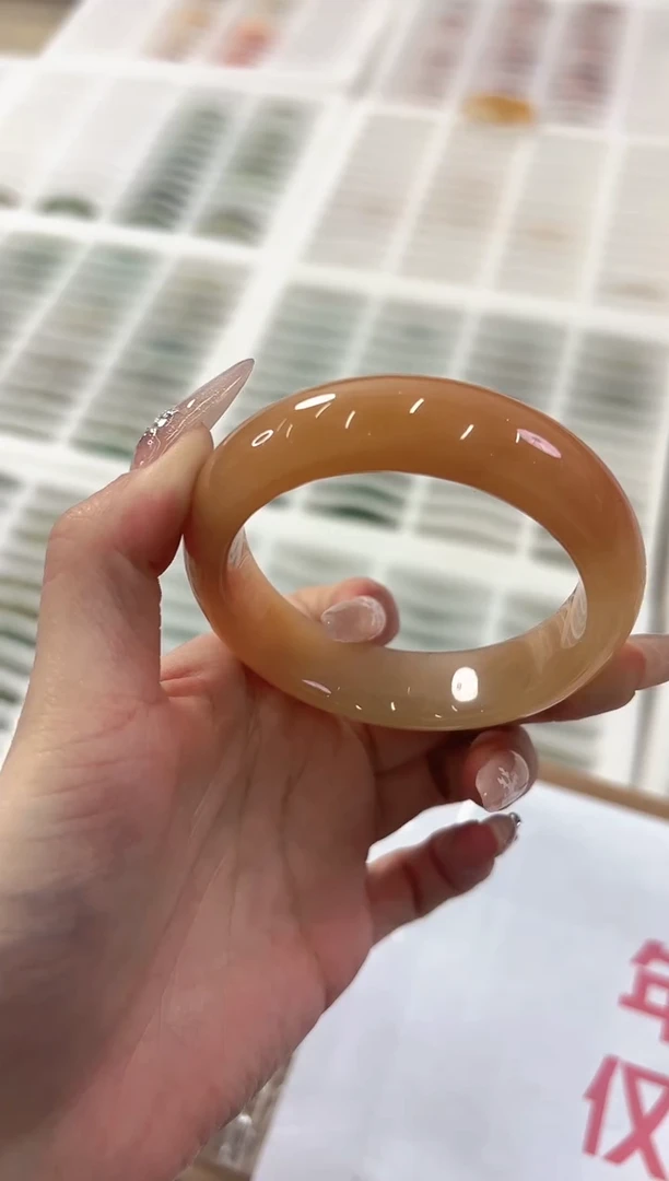 未镶嵌手镯石英质玉225-52D