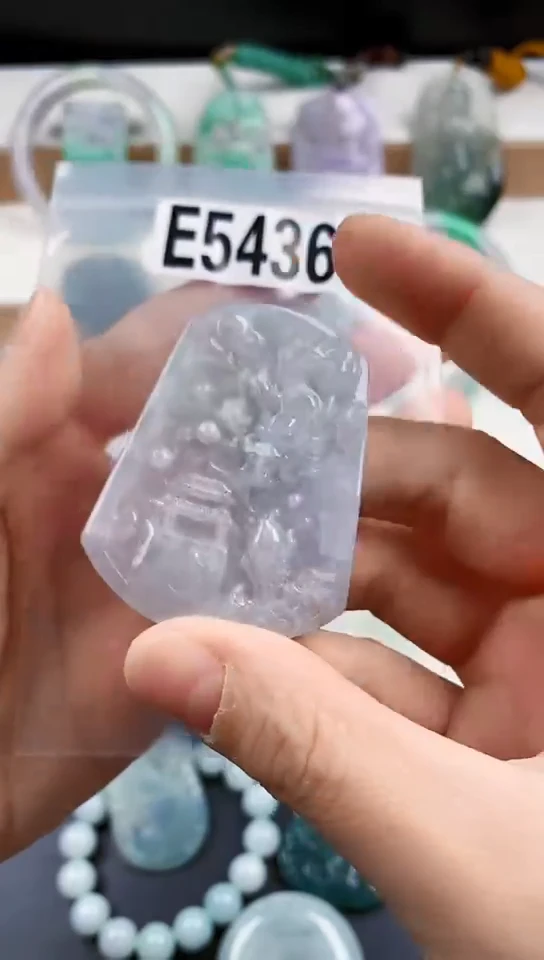 颈饰未镶嵌翡翠天然翡翠吊坠挂件