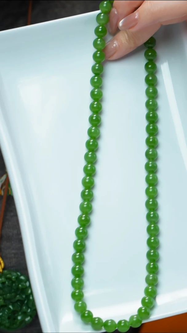 项链未镶嵌和田玉（碧玉）E****1碧玉项链7-8mm 多样性发其一