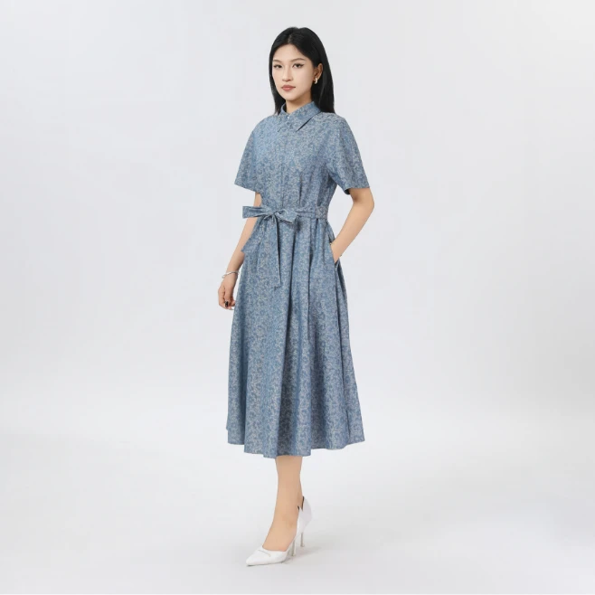 AMASS/阿玛施新款通勤显瘦收腰A摆法式连衣裙（附腰带）550052