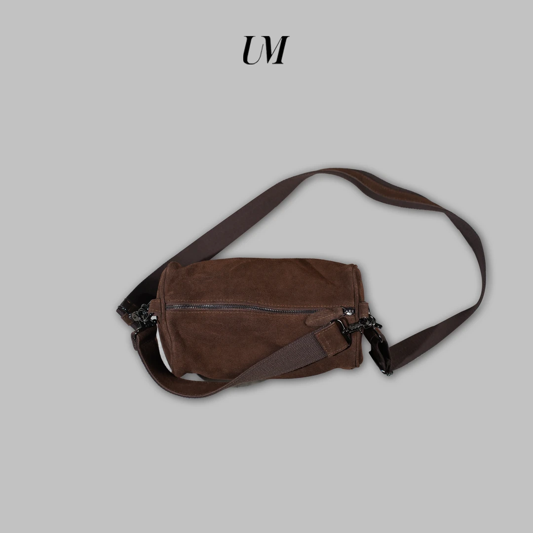 【U.M】大容量牛反绒枕头包简约百搭软皮斜挎包