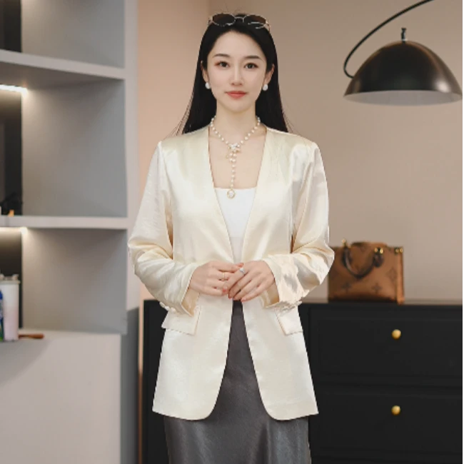 夏季新款鎏金缎面料修身型V领休闲风西装网红时尚小西服轻奢百搭