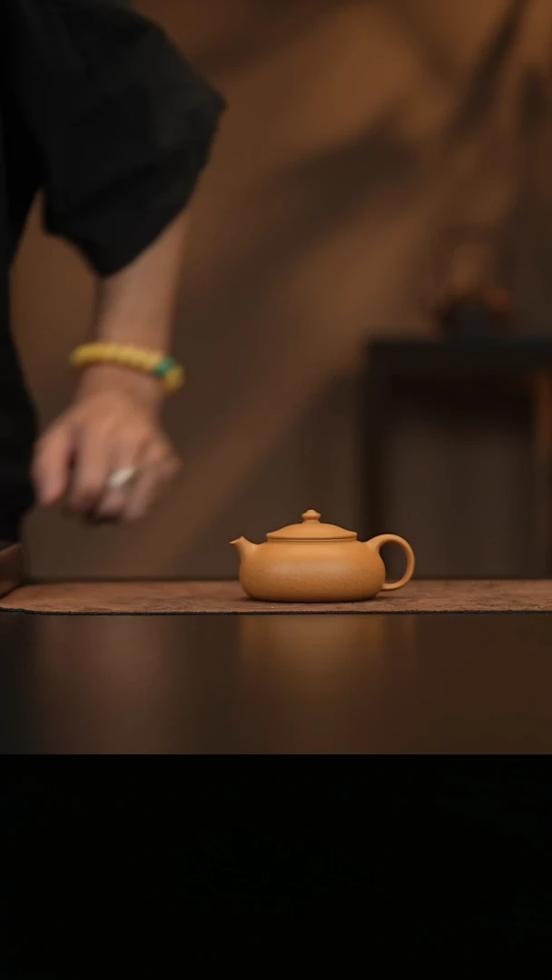 允禾斋  紫砂壶  寒江 黄段