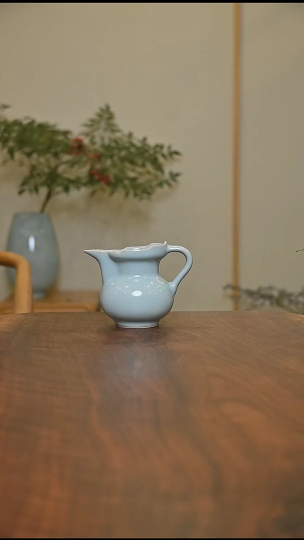 僧帽公道 天青 微瑕 朱家汝窑款