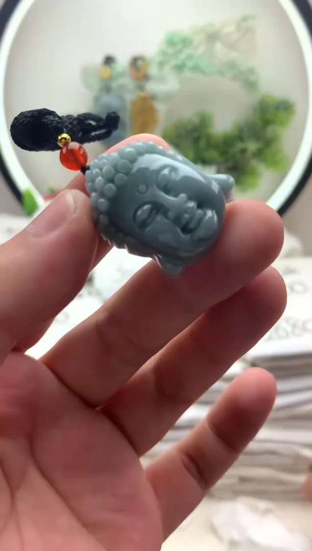 颈饰未镶嵌翡翠佛头