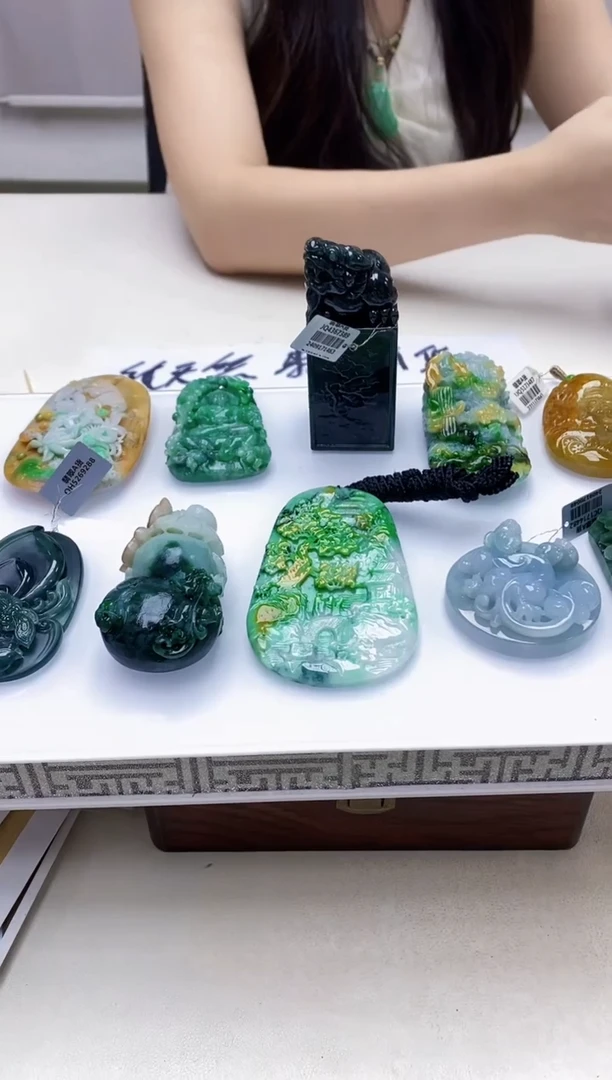 定制翡翠未镶嵌ㅤ****ㅤ0405zm-毛货挂件