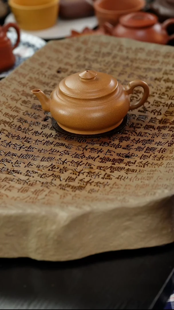 茶壶紫砂老段泥宫灯150cc