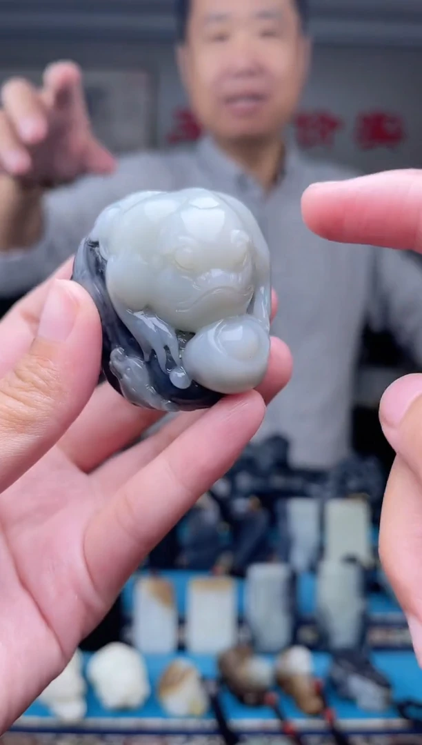 未镶嵌和田玉挂件1