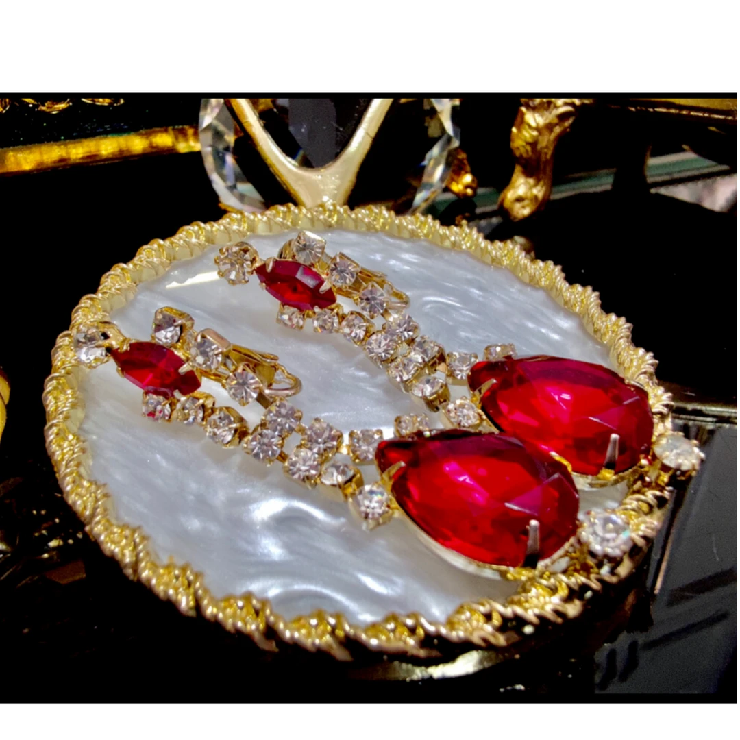 合金仿水晶耳饰 老捷克红色莱茵石耳夹扫肩